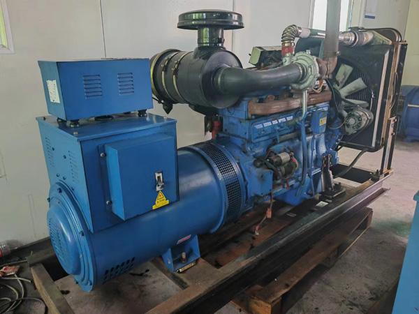 凤凰100kW柴油发电机组使用多级机油有哪些优缺点？